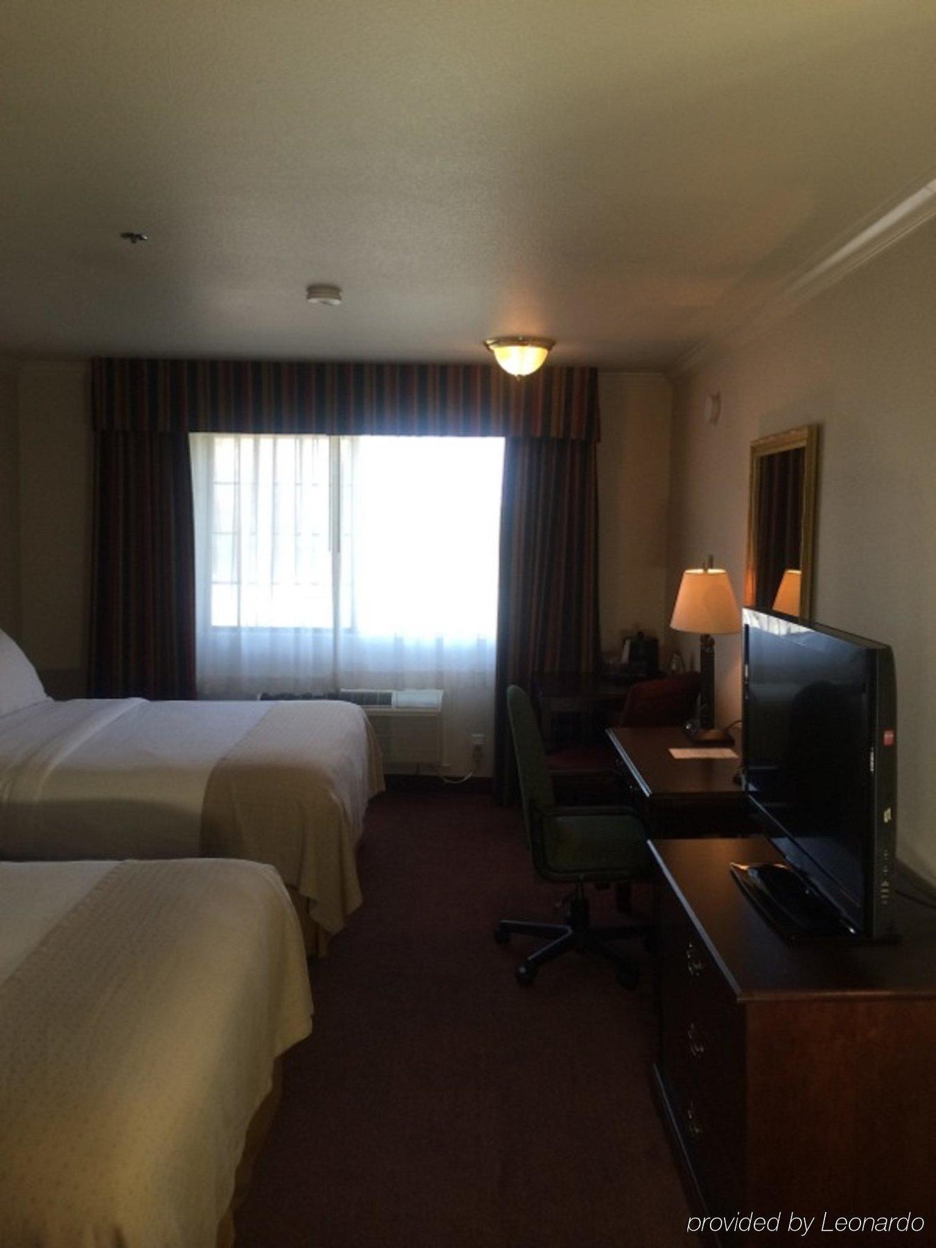 Holiday Inn Selma - Swancourt Bagian luar foto