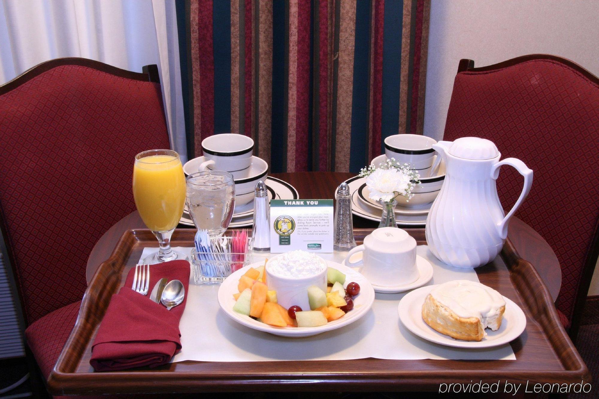 Holiday Inn Selma - Swancourt Bagian luar foto
