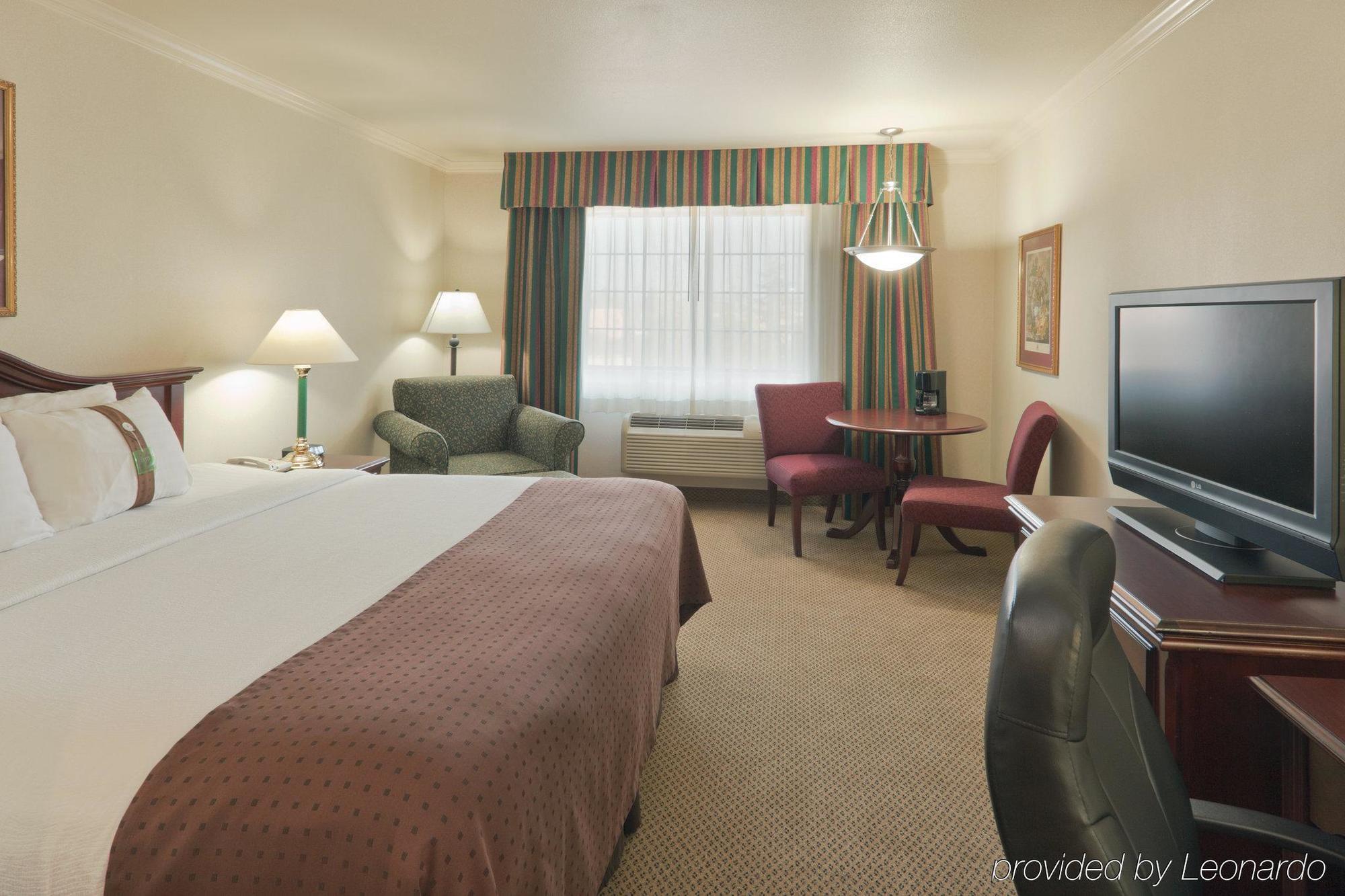 Holiday Inn Selma - Swancourt Ruang foto