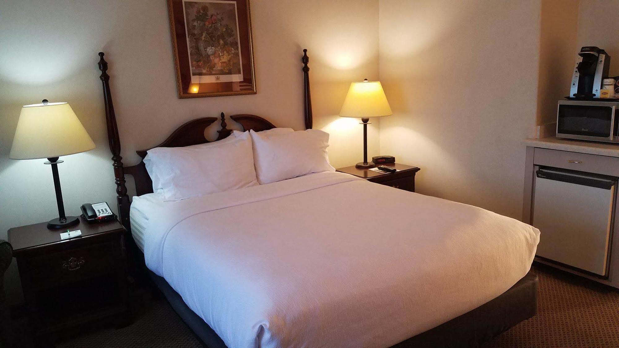 Holiday Inn Selma - Swancourt Bagian luar foto
